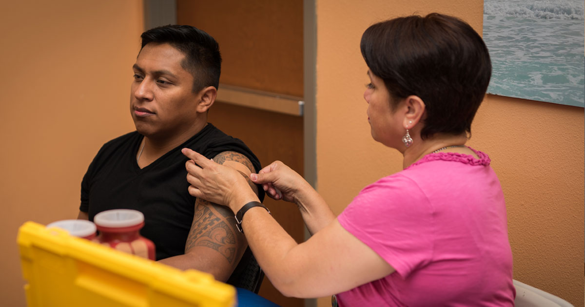 2016-10-19-MCN-Binational-Health-Week-Austin-Consulate-Health-Fair-Flu-Shots